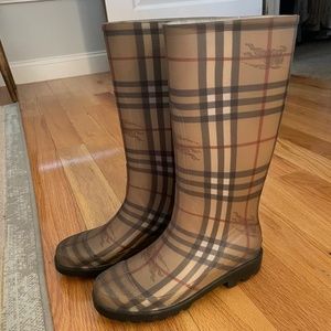 Burberry Rain Boots Haymarket Check Plaid - Natural